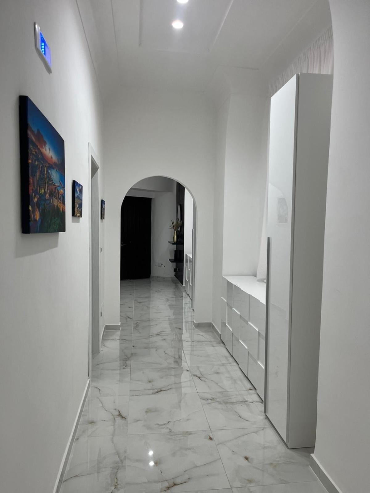 B&B Garibaldi Road Naples Luaran gambar